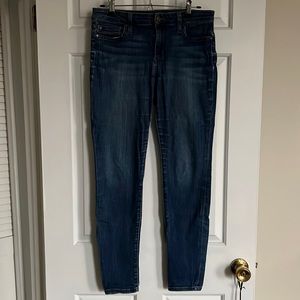 Joe’s The Icon Mid Rise Skinny